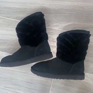 Black Uggs